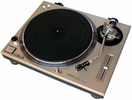 Technics SL-1200 MK2